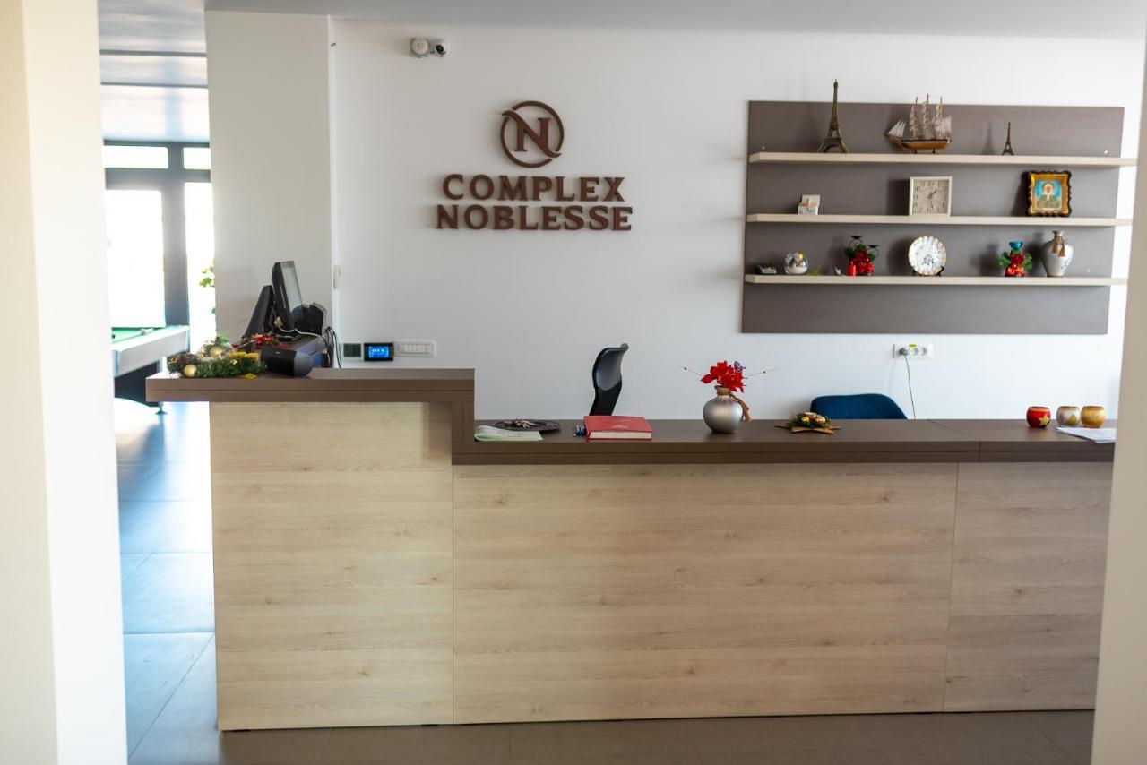 Complex Noblesse Hotel Vaslui Exterior foto